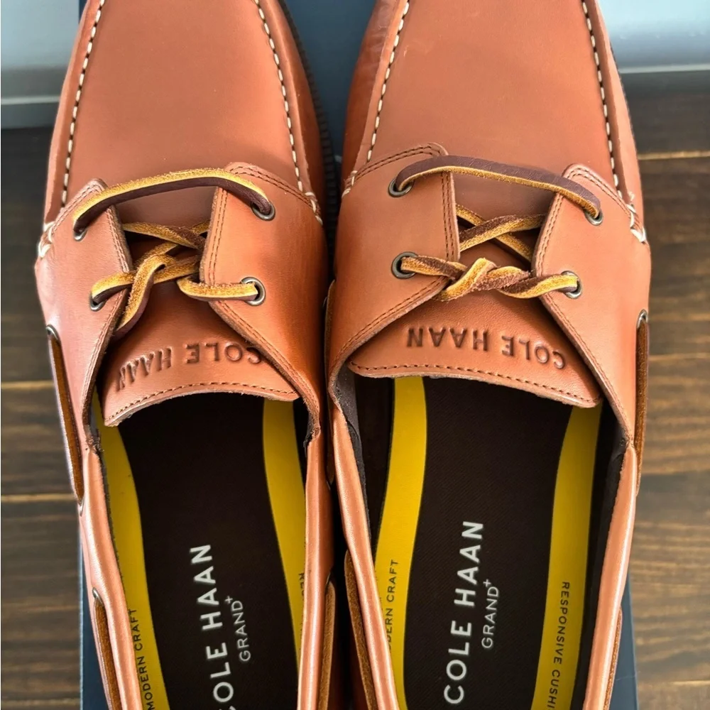 New in box Cole Haan grand+ bowside boat shoes Tan Leather Loafers